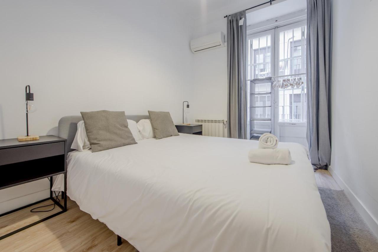 Premium Apt Para 9P En C/Olmo - Centro De Madrid Buitenkant foto