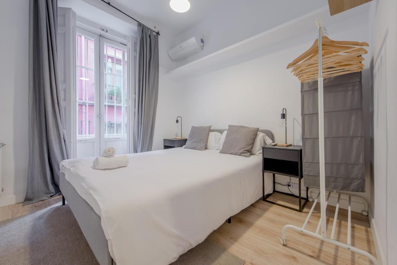 Premium Apt Para 9P En C/Olmo - Centro De Madrid Buitenkant foto