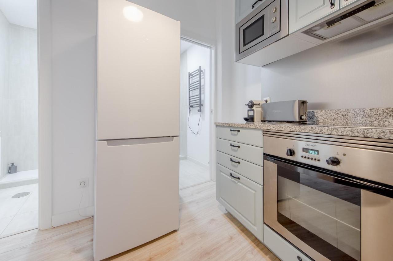 Premium Apt Para 9P En C/Olmo - Centro De Madrid Buitenkant foto