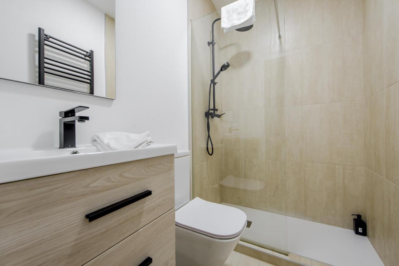 Premium Apt Para 9P En C/Olmo - Centro De Madrid Buitenkant foto